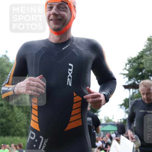 16.06.2024 - 26. Vierlanden-Triathlon Lena Gebhardt http://msf.ph/oto/6302492 16.06.2024 11:08:56 Schwimmen 359, 366, 429, 442, 443, 453, 462, 470, 359, 366, 429, 442, 443, 453, 462, 470 meine-sportfotos.de