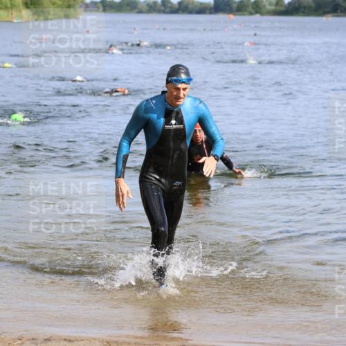 16.06.2024 - 26. Vierlanden-Triathlon Strokosch-Dieckow http://msf.ph/oto/6302617 16.06.2024 09:44:57 Schwimmen 120, 136, 120, 136 meine-sportfotos.de
