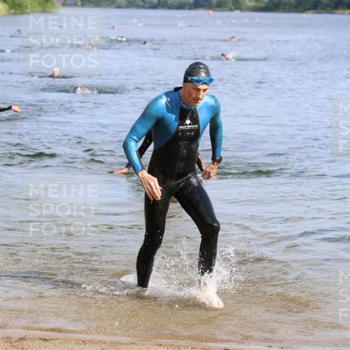 16.06.2024 - 26. Vierlanden-Triathlon Strokosch-Dieckow http://msf.ph/oto/6302632 16.06.2024 09:44:58 Schwimmen 120, 136, 120, 136 meine-sportfotos.de