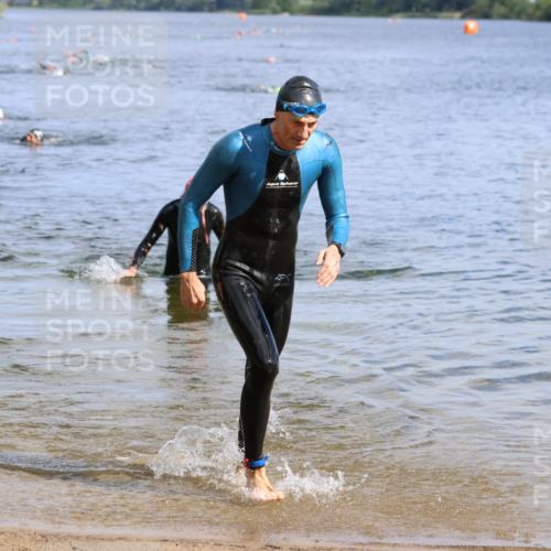 16.06.2024 - 26. Vierlanden-Triathlon Strokosch-Dieckow http://msf.ph/oto/6302690 16.06.2024 09:44:58 Schwimmen 120, 136, 120, 136 meine-sportfotos.de