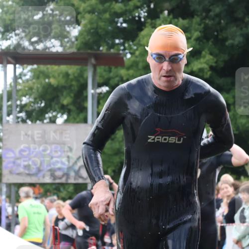 16.06.2024 - 26. Vierlanden-Triathlon Lena Gebhardt http://msf.ph/oto/6302706 16.06.2024 11:09:31 Schwimmen 364, 380, 391, 398, 437, 471, 735, 364, 380, 391, 398, 437, 471, 735 meine-sportfotos.de