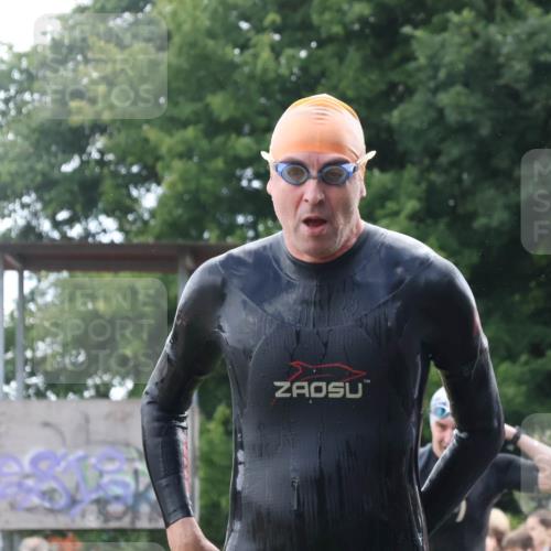 16.06.2024 - 26. Vierlanden-Triathlon Lena Gebhardt http://msf.ph/oto/6302710 16.06.2024 11:09:31 Schwimmen 364, 380, 391, 398, 437, 471, 735, 364, 380, 391, 398, 437, 471, 735 meine-sportfotos.de
