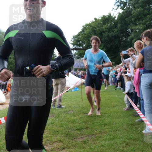 16.06.2024 - 26. Vierlanden-Triathlon Lena Gebhardt http://msf.ph/oto/6302767 16.06.2024 11:09:37 Schwimmen 364, 370, 398, 399, 437, 471, 735, 364, 370, 398, 399, 437, 471, 735 meine-sportfotos.de