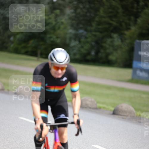 16.06.2024 - 26. Vierlanden-Triathlon Jannik Wohlers http://msf.ph/oto/6302779 16.06.2024 11:39:05 Radfahren 4, 115, 191, 243, 266, 267, 308 meine-sportfotos.de