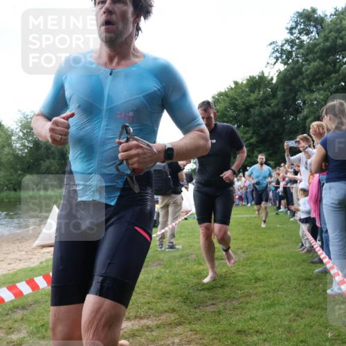 16.06.2024 - 26. Vierlanden-Triathlon Lena Gebhardt http://msf.ph/oto/6302781 16.06.2024 11:09:38 Schwimmen 364, 370, 398, 399, 437, 471, 735, 364, 370, 398, 399, 437, 471, 735 meine-sportfotos.de