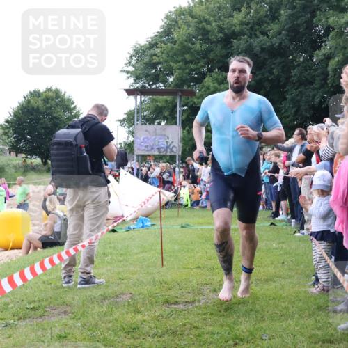 16.06.2024 - 26. Vierlanden-Triathlon Lena Gebhardt http://msf.ph/oto/6302792 16.06.2024 11:09:40 Schwimmen 364, 370, 399, 437, 471, 735, 364, 370, 399, 437, 471, 735 meine-sportfotos.de