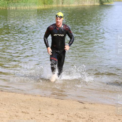 16.06.2024 - 26. Vierlanden-Triathlon Strokosch-Dieckow http://msf.ph/oto/6302797 16.06.2024 09:45:03 Schwimmen 17, 97, 120, 136, 160, 17, 97, 120, 136, 160 meine-sportfotos.de