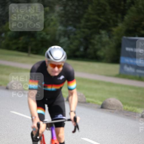 16.06.2024 - 26. Vierlanden-Triathlon Jannik Wohlers http://msf.ph/oto/6302800 16.06.2024 11:39:05 Radfahren 4, 115, 191, 243, 266, 267, 308 meine-sportfotos.de
