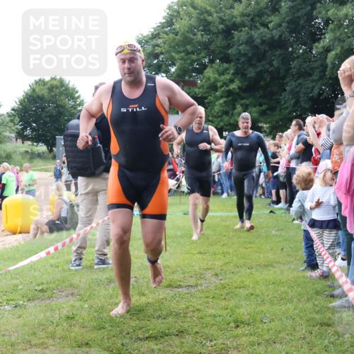 16.06.2024 - 26. Vierlanden-Triathlon Lena Gebhardt http://msf.ph/oto/6302825 16.06.2024 11:09:48 Schwimmen 354, 370, 399, 735, 354, 370, 399, 735 meine-sportfotos.de