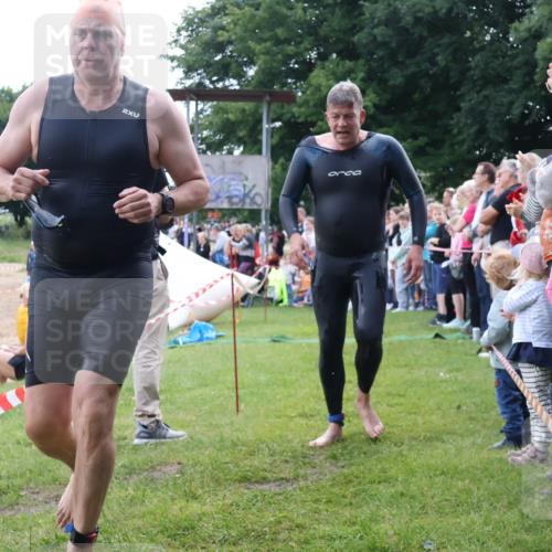 16.06.2024 - 26. Vierlanden-Triathlon Lena Gebhardt http://msf.ph/oto/6302847 16.06.2024 11:09:51 Schwimmen 354, 370, 399, 423, 427, 735, 354, 370, 399, 423, 427, 735 meine-sportfotos.de