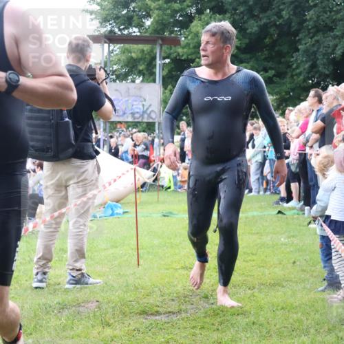 16.06.2024 - 26. Vierlanden-Triathlon Lena Gebhardt http://msf.ph/oto/6302850 16.06.2024 11:09:51 Schwimmen 354, 370, 399, 423, 427, 735, 354, 370, 399, 423, 427, 735 meine-sportfotos.de