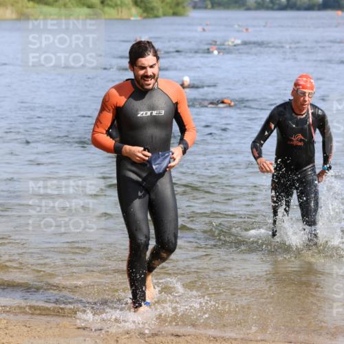 16.06.2024 - 26. Vierlanden-Triathlon Strokosch-Dieckow http://msf.ph/oto/6302856 16.06.2024 09:45:04 Schwimmen 17, 97, 120, 136, 160, 17, 97, 120, 136, 160 meine-sportfotos.de