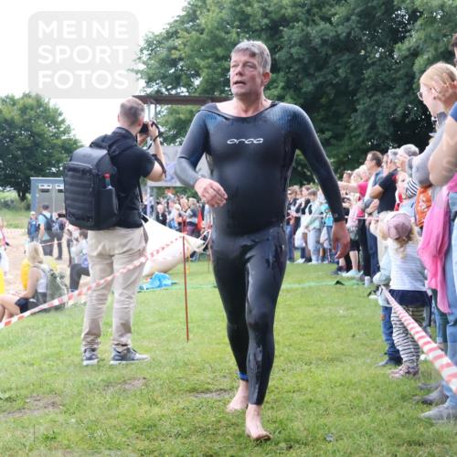 16.06.2024 - 26. Vierlanden-Triathlon Lena Gebhardt http://msf.ph/oto/6302858 16.06.2024 11:09:52 Schwimmen 354, 370, 399, 423, 427, 354, 370, 399, 423, 427 meine-sportfotos.de