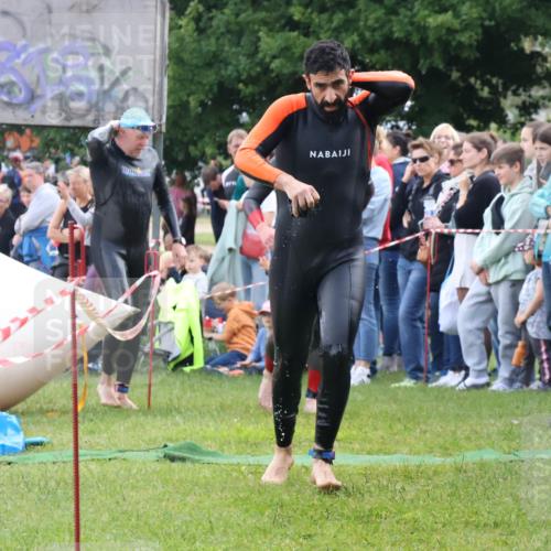 16.06.2024 - 26. Vierlanden-Triathlon Lena Gebhardt http://msf.ph/oto/6302874 16.06.2024 11:10:01 Schwimmen 354, 372, 386, 423, 427, 438, 354, 372, 386, 423, 427, 438 meine-sportfotos.de