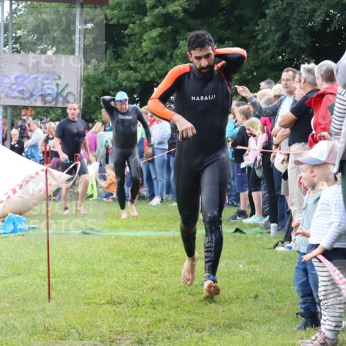 16.06.2024 - 26. Vierlanden-Triathlon Lena Gebhardt http://msf.ph/oto/6302884 16.06.2024 11:10:02 Schwimmen 354, 372, 386, 423, 427, 438, 354, 372, 386, 423, 427, 438 meine-sportfotos.de