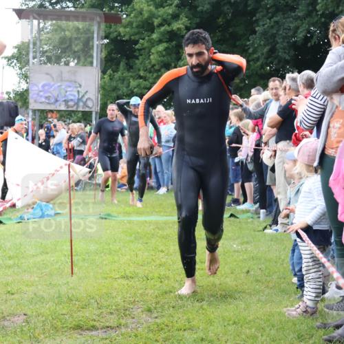 16.06.2024 - 26. Vierlanden-Triathlon Lena Gebhardt http://msf.ph/oto/6302888 16.06.2024 11:10:03 Schwimmen 354, 372, 386, 408, 423, 427, 438, 354, 372, 386, 408, 423, 427, 438 meine-sportfotos.de