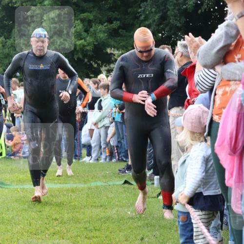 16.06.2024 - 26. Vierlanden-Triathlon Lena Gebhardt http://msf.ph/oto/6302906 16.06.2024 11:10:06 Schwimmen 354, 372, 386, 408, 423, 427, 438, 354, 372, 386, 408, 423, 427, 438 meine-sportfotos.de