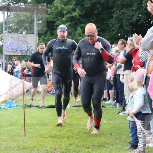 16.06.2024 - 26. Vierlanden-Triathlon Lena Gebhardt http://msf.ph/oto/6302912 16.06.2024 11:10:06 Schwimmen 354, 372, 386, 408, 423, 427, 438, 354, 372, 386, 408, 423, 427, 438 meine-sportfotos.de