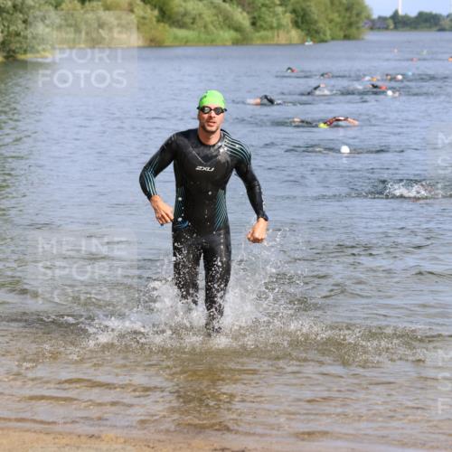 16.06.2024 - 26. Vierlanden-Triathlon Strokosch-Dieckow http://msf.ph/oto/6302915 16.06.2024 09:45:13 Schwimmen 17, 97, 133, 136, 160, 17, 97, 133, 136, 160 meine-sportfotos.de