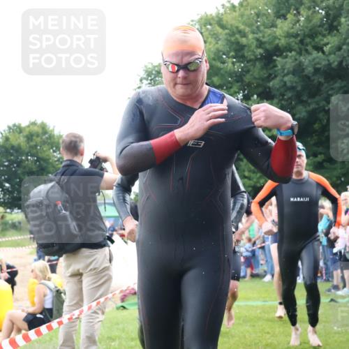 16.06.2024 - 26. Vierlanden-Triathlon Lena Gebhardt http://msf.ph/oto/6302934 16.06.2024 11:10:08 Schwimmen 372, 386, 408, 423, 427, 438, 372, 386, 408, 423, 427, 438 meine-sportfotos.de