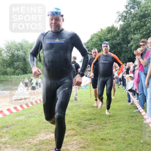 16.06.2024 - 26. Vierlanden-Triathlon Lena Gebhardt http://msf.ph/oto/6302949 16.06.2024 11:10:10 Schwimmen 372, 386, 408, 423, 427, 438, 372, 386, 408, 423, 427, 438 meine-sportfotos.de