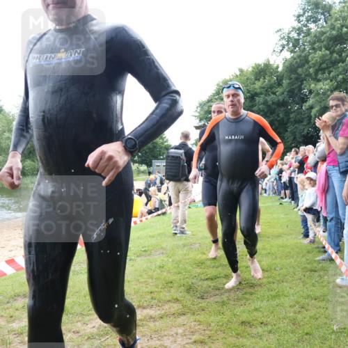 16.06.2024 - 26. Vierlanden-Triathlon Lena Gebhardt http://msf.ph/oto/6302953 16.06.2024 11:10:10 Schwimmen 372, 386, 408, 423, 427, 438, 372, 386, 408, 423, 427, 438 meine-sportfotos.de