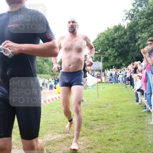 16.06.2024 - 26. Vierlanden-Triathlon Lena Gebhardt http://msf.ph/oto/6302971 16.06.2024 11:10:12 Schwimmen 372, 386, 408, 438, 372, 386, 408, 438 meine-sportfotos.de
