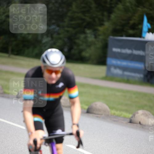16.06.2024 - 26. Vierlanden-Triathlon Jannik Wohlers http://msf.ph/oto/6302979 16.06.2024 11:39:05 Radfahren 4, 115, 191, 243, 266, 267, 308 meine-sportfotos.de