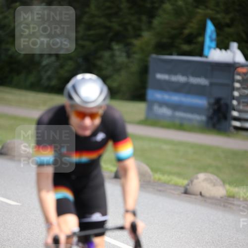 16.06.2024 - 26. Vierlanden-Triathlon Jannik Wohlers http://msf.ph/oto/6302985 16.06.2024 11:39:05 Radfahren 4, 115, 191, 243, 266, 267, 308 meine-sportfotos.de