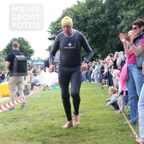 16.06.2024 - 26. Vierlanden-Triathlon Lena Gebhardt http://msf.ph/oto/6302997 16.06.2024 11:10:22 Schwimmen 408, 421, 449, 408, 421, 449 meine-sportfotos.de