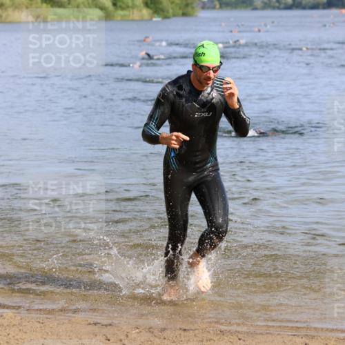 16.06.2024 - 26. Vierlanden-Triathlon Strokosch-Dieckow http://msf.ph/oto/6303003 16.06.2024 09:45:14 Schwimmen 17, 97, 133, 160, 17, 97, 133, 160 meine-sportfotos.de