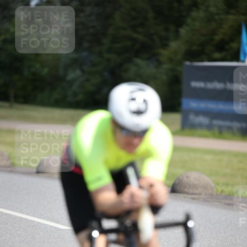 16.06.2024 - 26. Vierlanden-Triathlon Jannik Wohlers http://msf.ph/oto/6303014 16.06.2024 11:39:16 Radfahren 57, 89, 121, 134, 314 meine-sportfotos.de