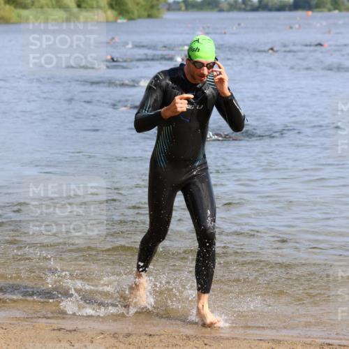 16.06.2024 - 26. Vierlanden-Triathlon Strokosch-Dieckow http://msf.ph/oto/6303022 16.06.2024 09:45:14 Schwimmen 17, 97, 133, 160, 17, 97, 133, 160 meine-sportfotos.de