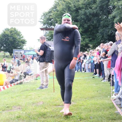 16.06.2024 - 26. Vierlanden-Triathlon Lena Gebhardt http://msf.ph/oto/6303072 16.06.2024 11:10:41 Schwimmen 449, 449 meine-sportfotos.de