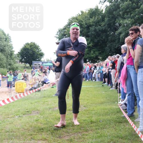 16.06.2024 - 26. Vierlanden-Triathlon Lena Gebhardt http://msf.ph/oto/6303074 16.06.2024 11:10:41 Schwimmen 449, 449 meine-sportfotos.de