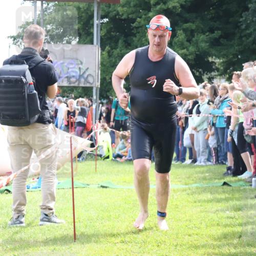 16.06.2024 - 26. Vierlanden-Triathlon Lena Gebhardt http://msf.ph/oto/6303108 16.06.2024 11:11:04 Schwimmen 387, 473, 387, 473 meine-sportfotos.de