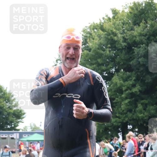 16.06.2024 - 26. Vierlanden-Triathlon Lena Gebhardt http://msf.ph/oto/6303164 16.06.2024 11:11:19 Schwimmen 387, 387 meine-sportfotos.de