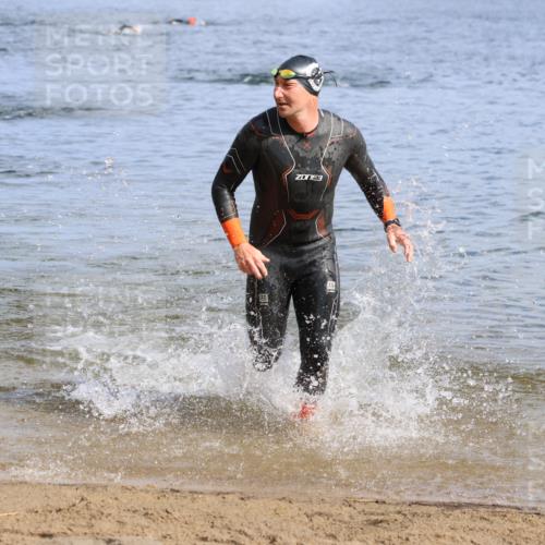 16.06.2024 - 26. Vierlanden-Triathlon Strokosch-Dieckow http://msf.ph/oto/6303167 16.06.2024 09:45:28 Schwimmen 133, 142, 133, 142 meine-sportfotos.de
