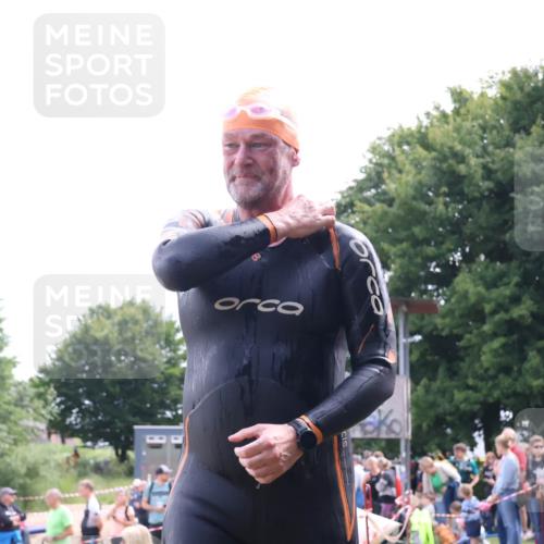 16.06.2024 - 26. Vierlanden-Triathlon Lena Gebhardt http://msf.ph/oto/6303168 16.06.2024 11:11:20 Schwimmen  meine-sportfotos.de
