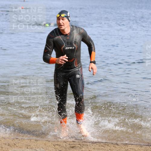 16.06.2024 - 26. Vierlanden-Triathlon Strokosch-Dieckow http://msf.ph/oto/6303225 16.06.2024 09:45:28 Schwimmen 133, 142, 133, 142 meine-sportfotos.de