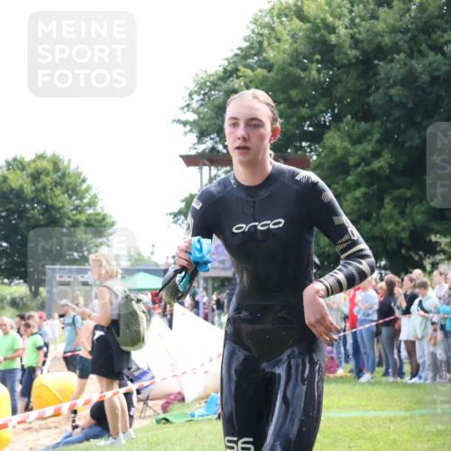 16.06.2024 - 26. Vierlanden-Triathlon Lena Gebhardt http://msf.ph/oto/6303340 16.06.2024 11:13:49 Schwimmen 461, 626, 461, 626 meine-sportfotos.de