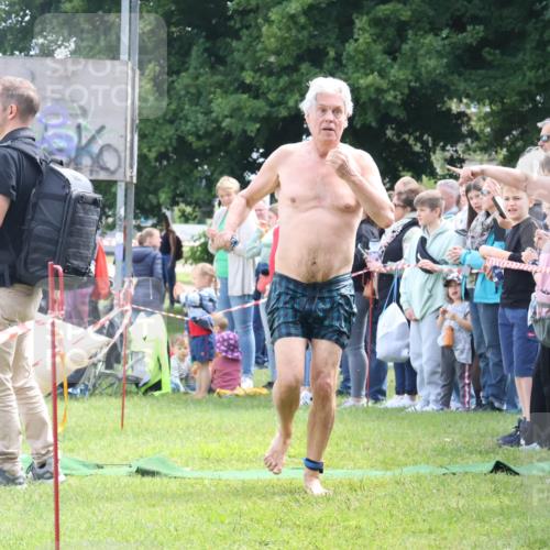 16.06.2024 - 26. Vierlanden-Triathlon Lena Gebhardt http://msf.ph/oto/6303352 16.06.2024 11:13:54 Schwimmen 461, 461 meine-sportfotos.de