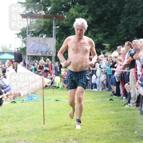 16.06.2024 - 26. Vierlanden-Triathlon Lena Gebhardt http://msf.ph/oto/6303368 16.06.2024 11:13:56 Schwimmen 461, 461 meine-sportfotos.de