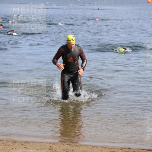16.06.2024 - 26. Vierlanden-Triathlon Strokosch-Dieckow http://msf.ph/oto/6303394 16.06.2024 09:45:46 Schwimmen 51, 152, 51, 152 meine-sportfotos.de