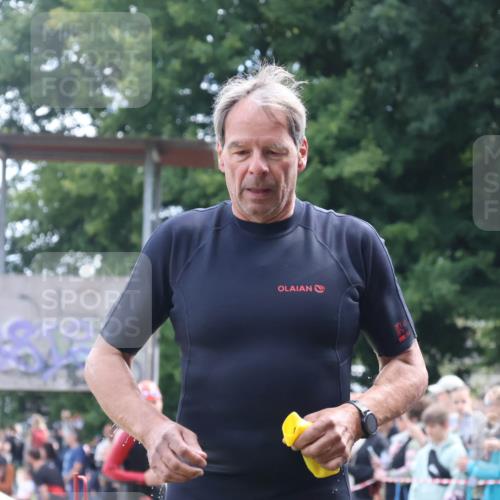 16.06.2024 - 26. Vierlanden-Triathlon Lena Gebhardt http://msf.ph/oto/6303422 16.06.2024 11:14:31 Schwimmen 378, 628, 635, 378, 628, 635 meine-sportfotos.de