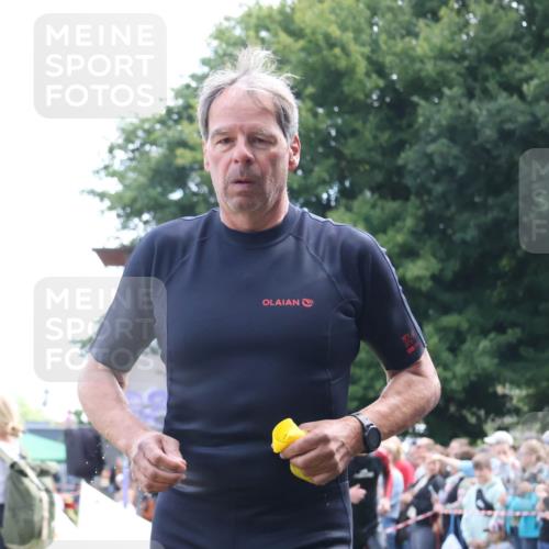 16.06.2024 - 26. Vierlanden-Triathlon Lena Gebhardt http://msf.ph/oto/6303427 16.06.2024 11:14:32 Schwimmen 378, 628, 635, 378, 628, 635 meine-sportfotos.de