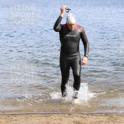 16.06.2024 - 26. Vierlanden-Triathlon Strokosch-Dieckow http://msf.ph/oto/6303584 16.06.2024 09:45:55 Schwimmen 54, 84, 152, 54, 84, 152 meine-sportfotos.de