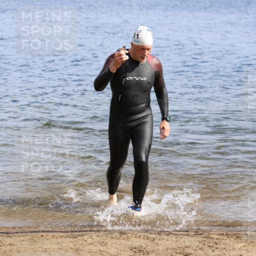 16.06.2024 - 26. Vierlanden-Triathlon Strokosch-Dieckow http://msf.ph/oto/6303620 16.06.2024 09:45:55 Schwimmen 54, 84, 152, 54, 84, 152 meine-sportfotos.de