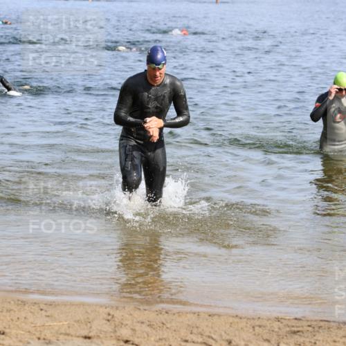 16.06.2024 - 26. Vierlanden-Triathlon Strokosch-Dieckow http://msf.ph/oto/6303677 16.06.2024 09:45:59 Schwimmen 54, 84, 152, 54, 84, 152 meine-sportfotos.de