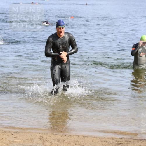 16.06.2024 - 26. Vierlanden-Triathlon Strokosch-Dieckow http://msf.ph/oto/6303716 16.06.2024 09:45:59 Schwimmen 54, 84, 152, 54, 84, 152 meine-sportfotos.de